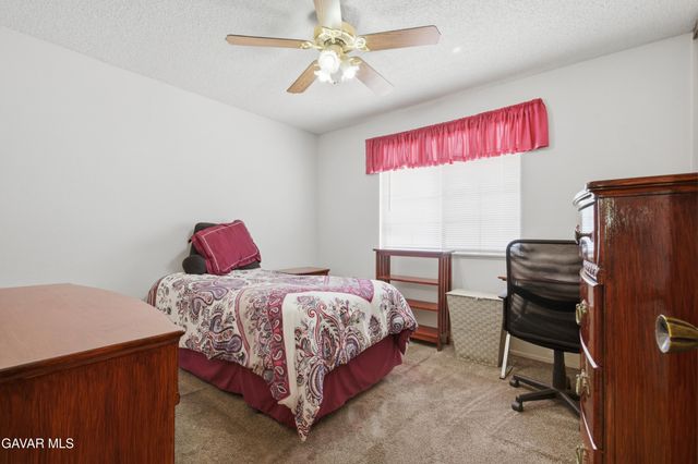 1721 W Avenue K9, Lancaster, CA 93534