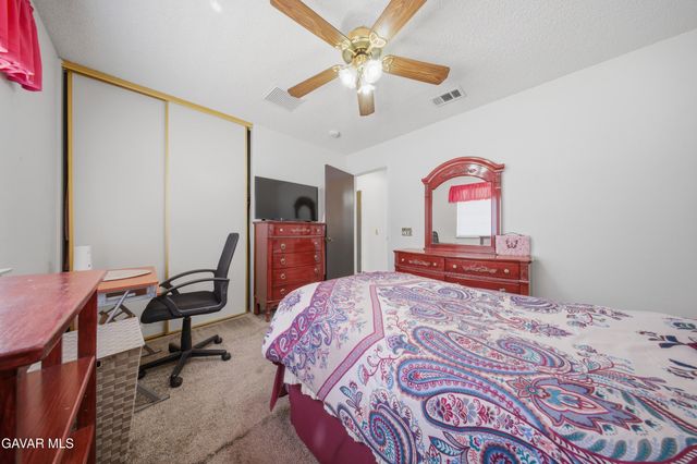 1721 W Avenue K9, Lancaster, CA 93534