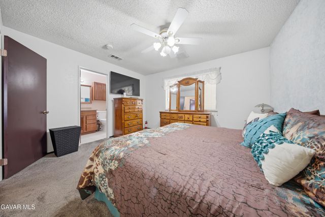 1721 W Avenue K9, Lancaster, CA 93534