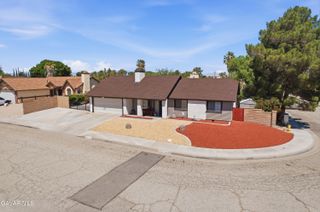 1721 W Avenue K9, Lancaster, CA 93534