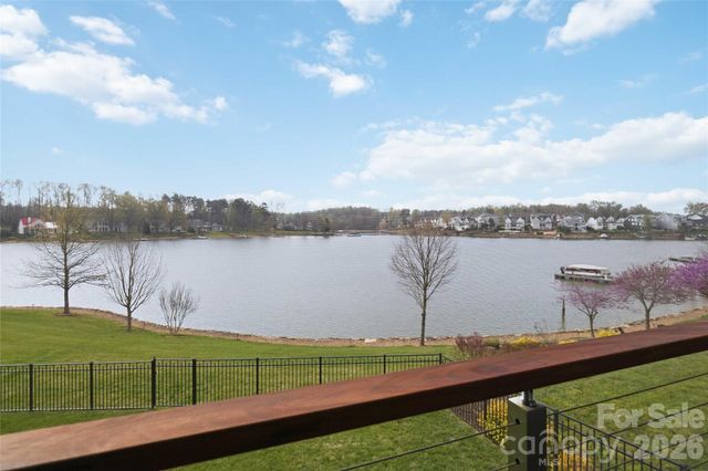 130 Sisters Cove Court, Mooresville, NC 28117