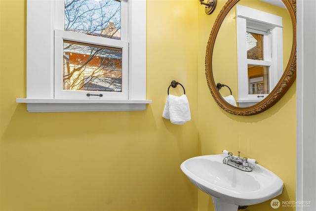 2815 S 8th Street, Tacoma, WA 98405