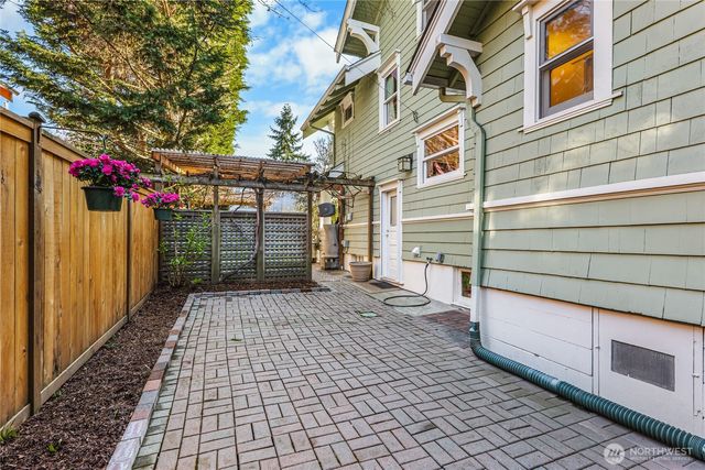 2815 S 8th Street, Tacoma, WA 98405