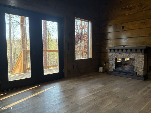 2672 Sulpher Springs Road, Sevierville, TN 37862