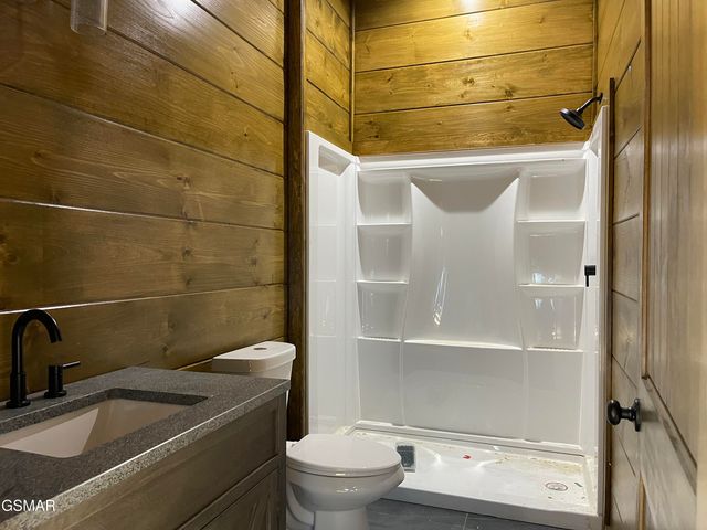 2672 Sulpher Springs Road, Sevierville, TN 37862