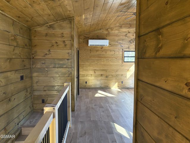 2672 Sulpher Springs Road, Sevierville, TN 37862