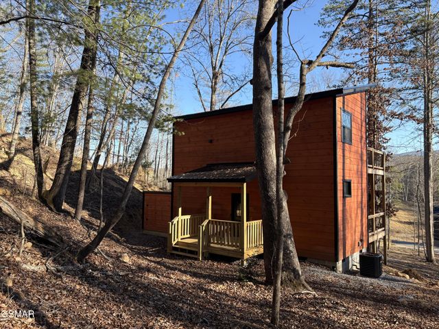 2672 Sulpher Springs Road, Sevierville, TN 37862