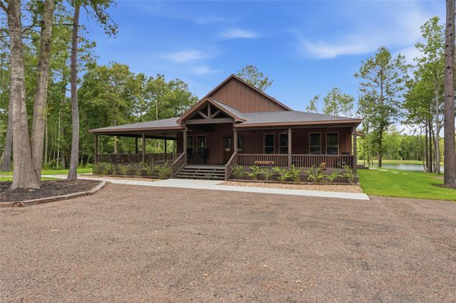222 Hollow Hill Drive, New Waverly, TX 77340