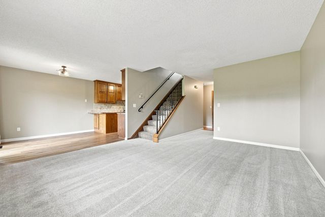 8772 Maplebrook Parkway N, Brooklyn Park, MN 55445