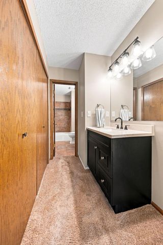 8772 Maplebrook Parkway N, Brooklyn Park, MN 55445