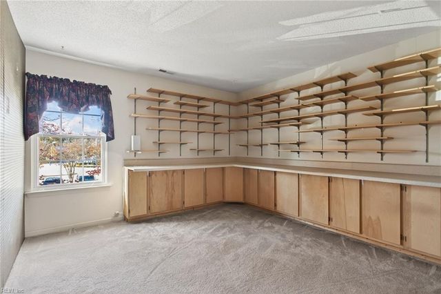 606 Station Square LN, Chesapeake, VA 23320