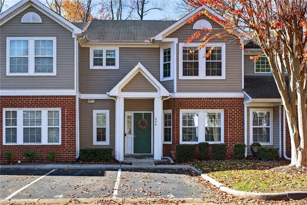 606 Station Square LN, Chesapeake, VA 23320