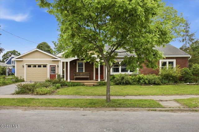 35 Schuyler Drive, Saratoga Springs, Inside, NY 12866