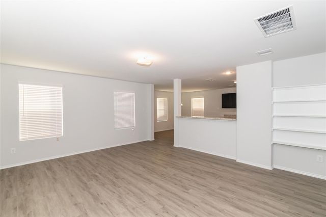 8622 Doris Oaks Circle, Houston, TX 77028