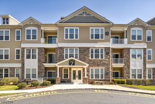 7311 Polk Dr, Rockaway Twp., NJ 07866