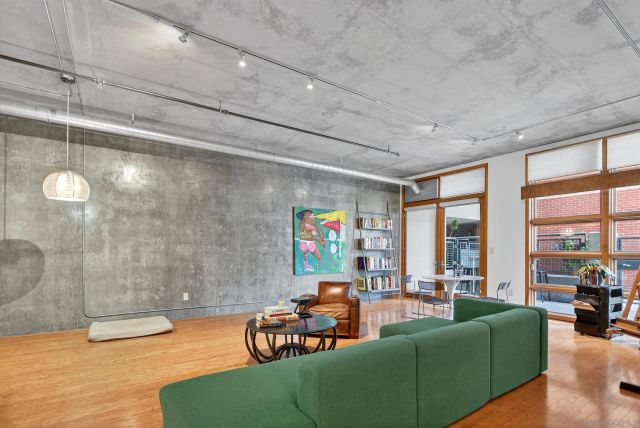 877 Island Ave 218, San Diego, CA 92101