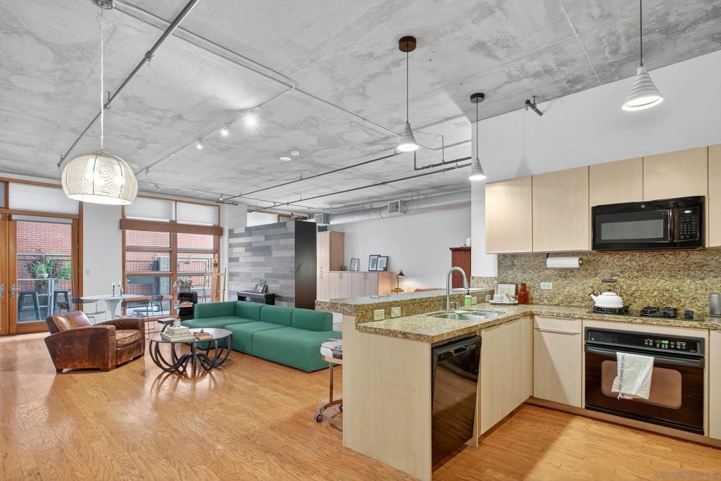 877 Island Ave 218, San Diego, CA 92101