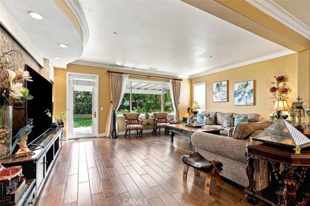14 Poppyglen Court, Azusa, CA 91702