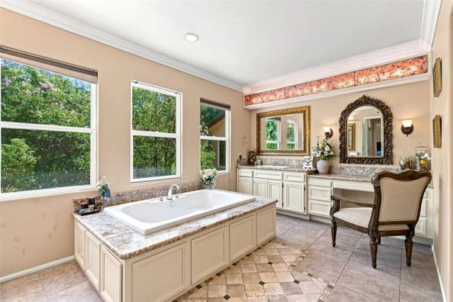 14 Poppyglen Court, Azusa, CA 91702