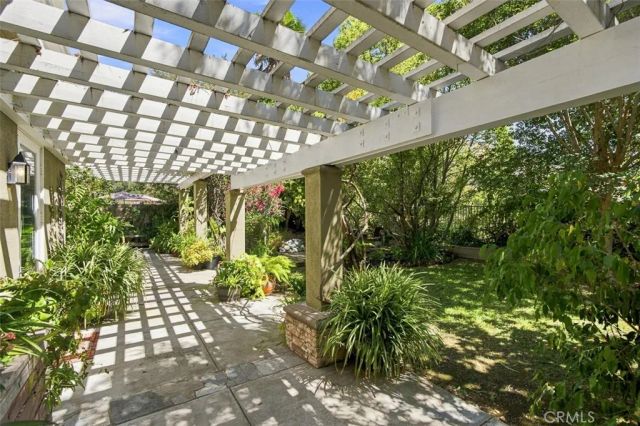 14 Poppyglen Court, Azusa, CA 91702