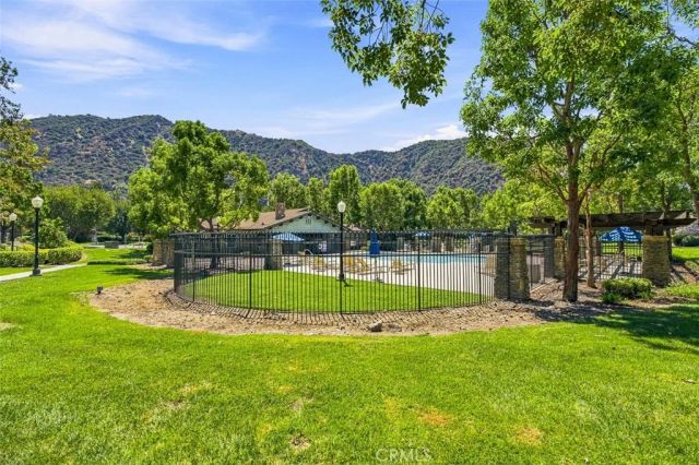 14 Poppyglen Court, Azusa, CA 91702
