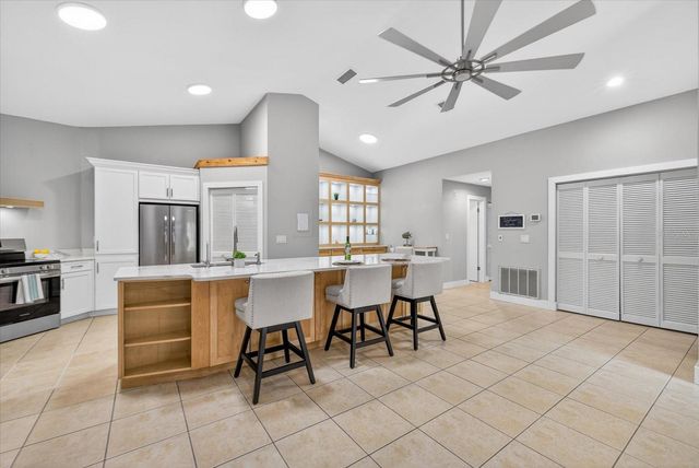 1907 BAYSHORE COURT, Safety Harbor, FL 34695