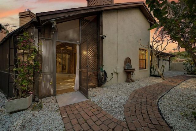 1907 BAYSHORE COURT, Safety Harbor, FL 34695