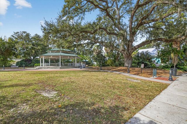 1907 BAYSHORE COURT, Safety Harbor, FL 34695