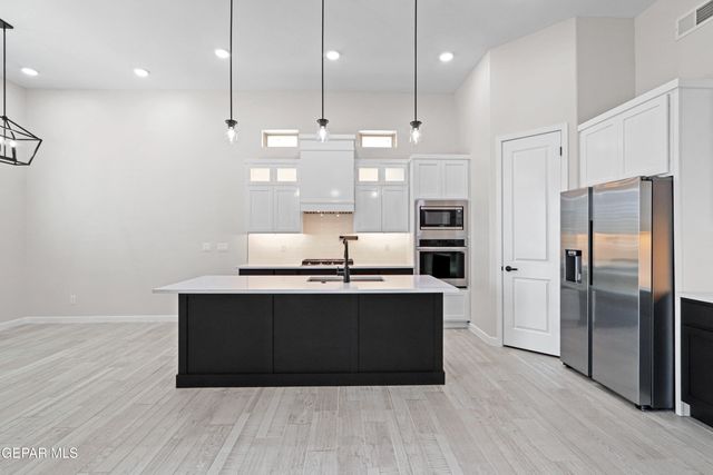 13368 Coldham Street, El Paso, TX 79928