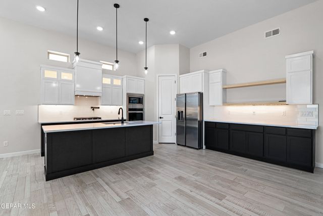 13368 Coldham Street, El Paso, TX 79928