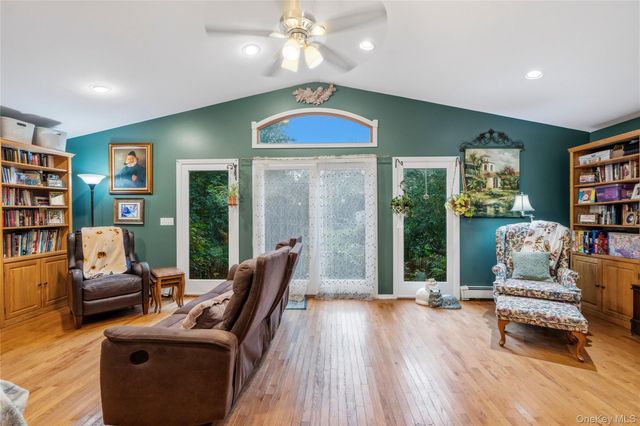 92 Jennings Avenue, Patchogue, NY 11772