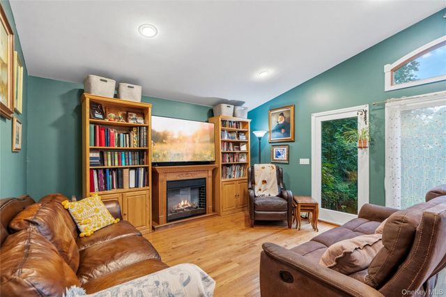 92 Jennings Avenue, Patchogue, NY 11772