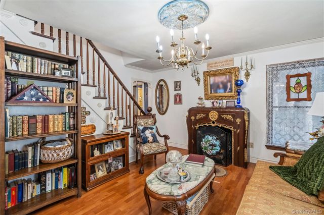 92 Jennings Avenue, Patchogue, NY 11772