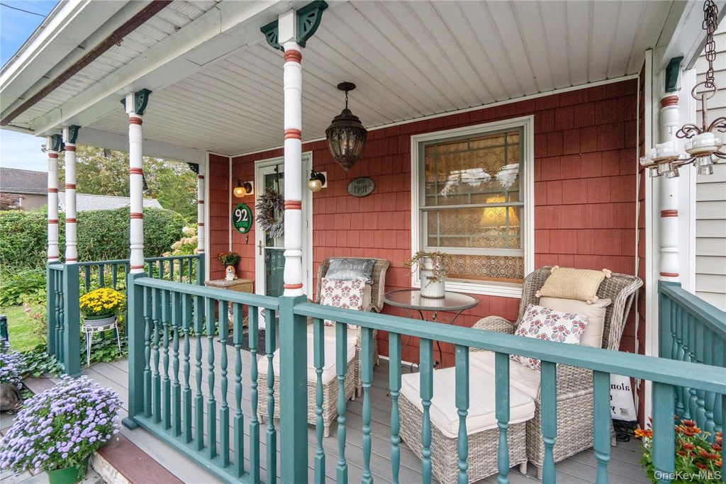 92 Jennings Avenue, Patchogue, NY 11772 — photo 2