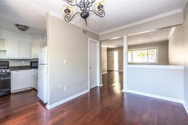 120 Biscayne Drive NW B10, Atlanta, GA 30309