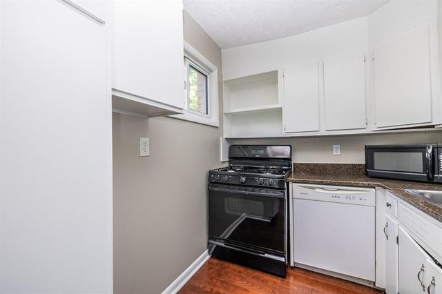 120 Biscayne Drive NW B10, Atlanta, GA 30309