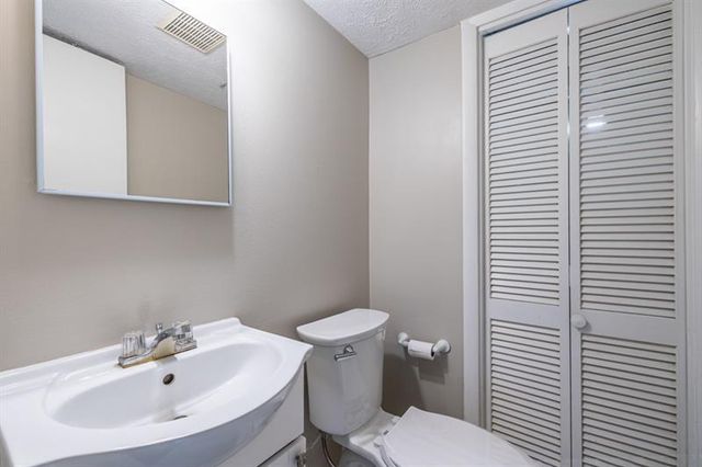 120 Biscayne Drive NW B10, Atlanta, GA 30309