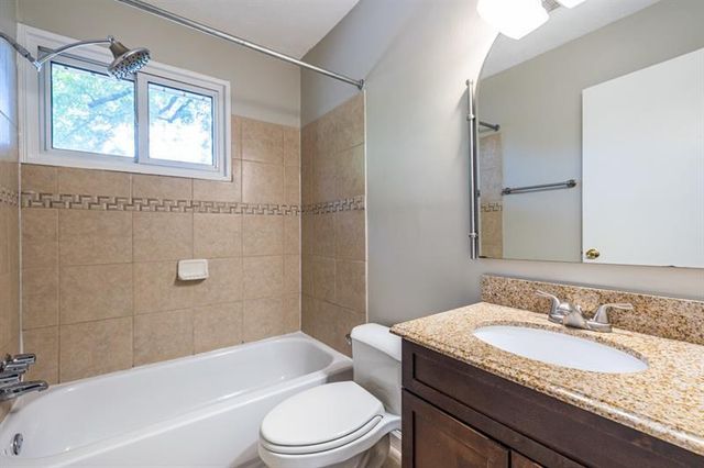 120 Biscayne Drive NW B10, Atlanta, GA 30309