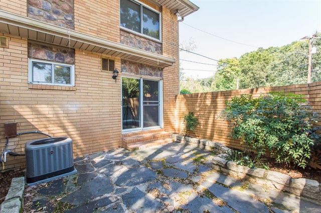 120 Biscayne Drive NW B10, Atlanta, GA 30309