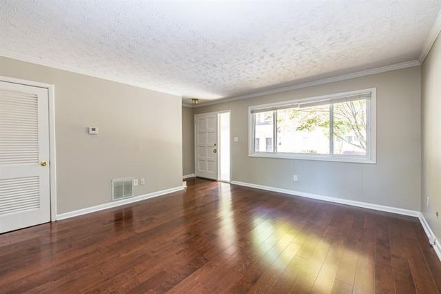 120 Biscayne Drive NW B10, Atlanta, GA 30309
