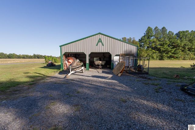 4496 Bandana Rd, Kevil, KY 42053