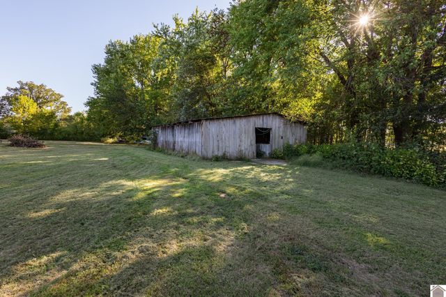 4496 Bandana Rd, Kevil, KY 42053