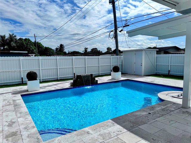 3870 NW 177th St, Miami Gardens, FL 33055