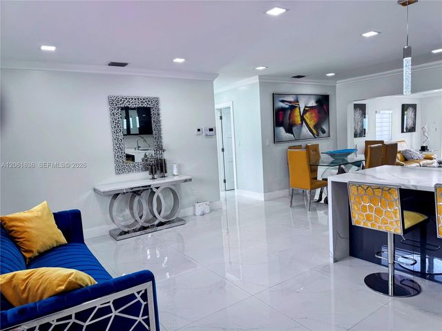 3870 NW 177th St, Miami Gardens, FL 33055