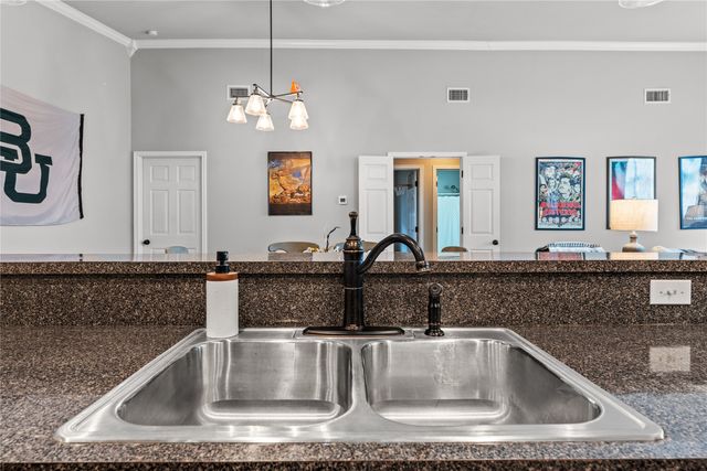 328 Wagon Wheel Circle, Waco, TX 76706