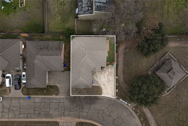 328 Wagon Wheel Circle, Waco, TX 76706