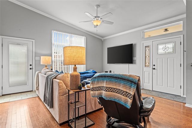 328 Wagon Wheel Circle, Waco, TX 76706