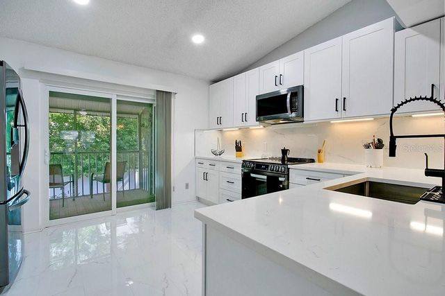 5449 LAKE MARGARET DRIVE 86, Orlando, FL 32812