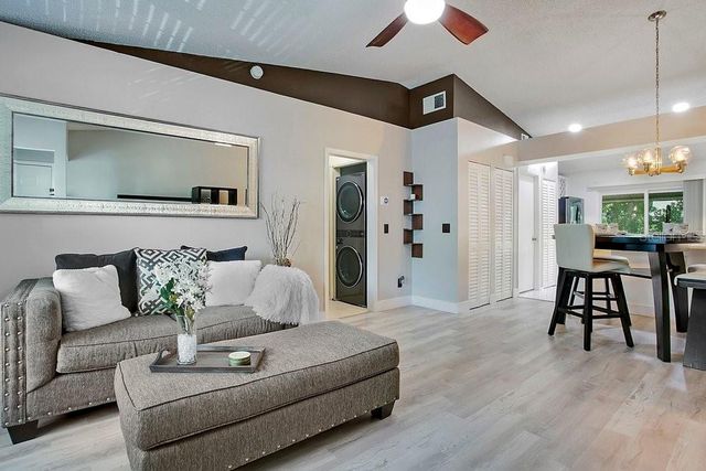 5449 LAKE MARGARET DRIVE 86, Orlando, FL 32812