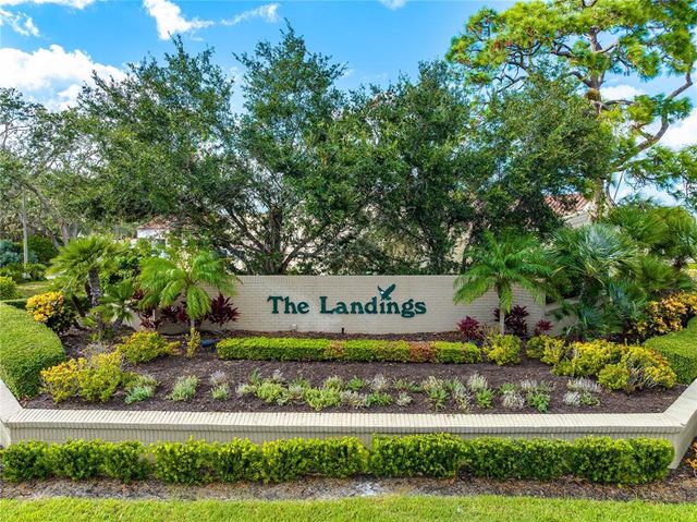 4852 PEREGRINE POINT CIRCLE N, Sarasota, FL 34231